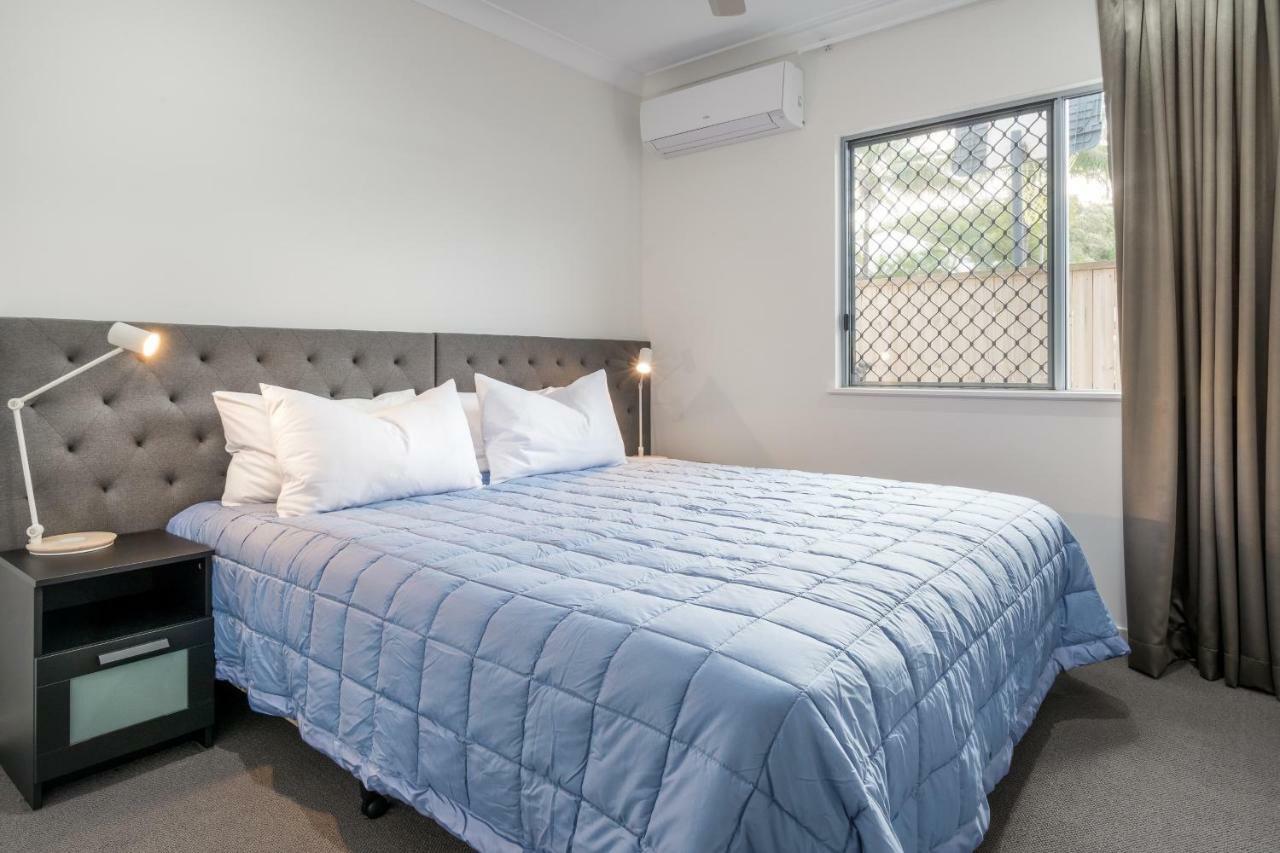 Blue Lagoon Villa A كوراندا المظهر الخارجي الصورة